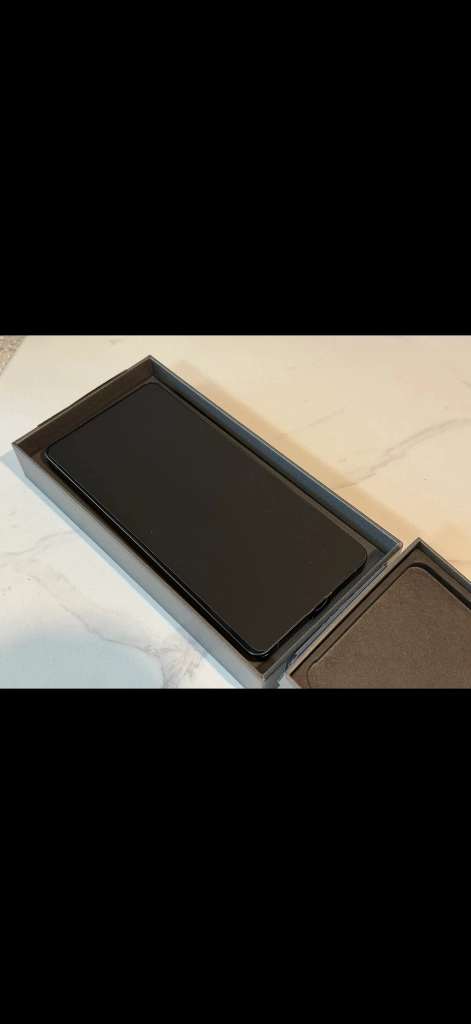 미사용급 갤럭시 S26 울트라 블랙 1TB 자급제 이미지