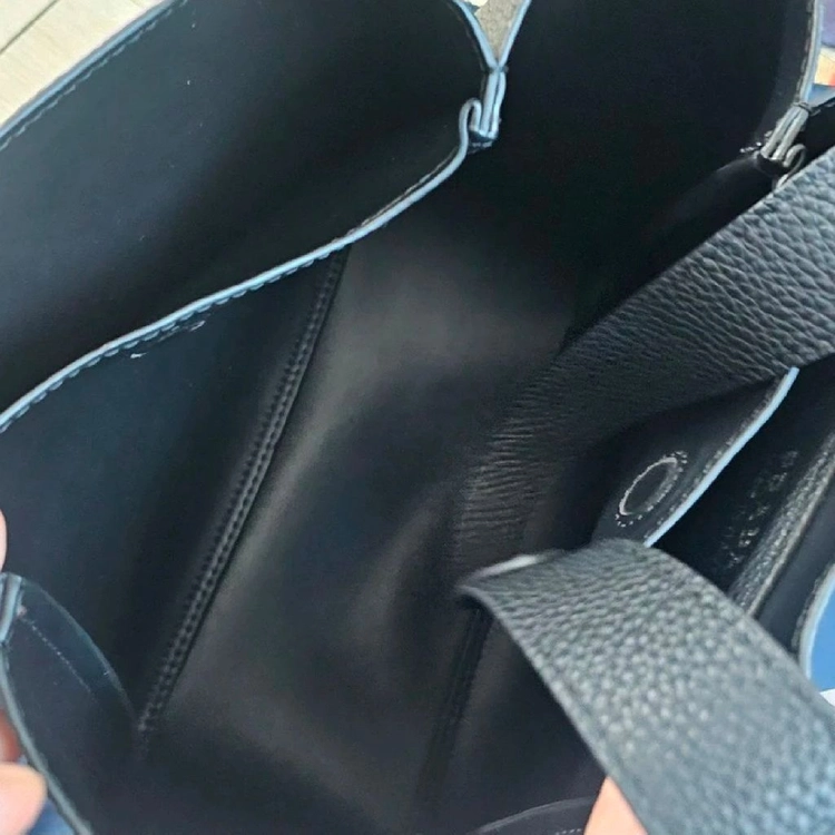 (가격 고정) 프라다 토트백 급처 처분처분 이미지