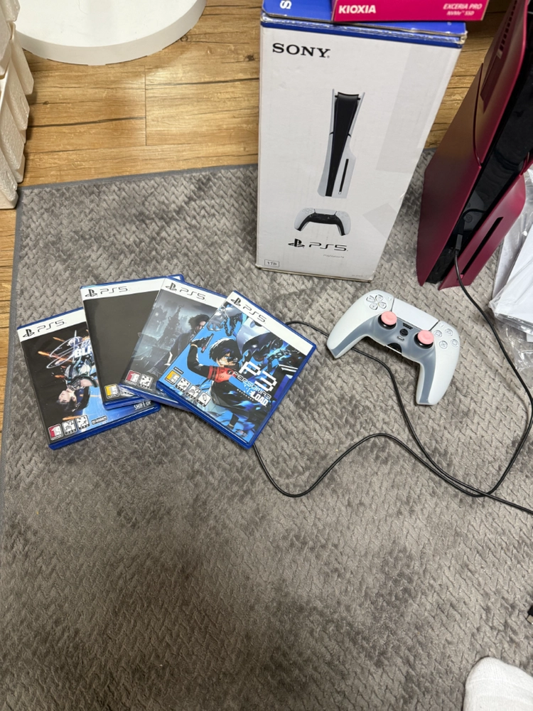 ps5 슬림디스크(2018)+ m.2 1테라 추가장착 판매 - 안심되는 중고거래