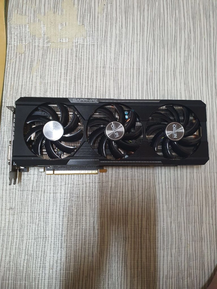 r9 390x 사파이어라데온1 지포스1 - 안심되는 중고거래