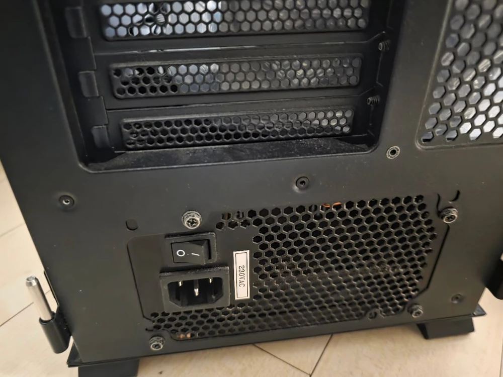 5600x, 500기가 ssd, 램32기가 반본체 이미지