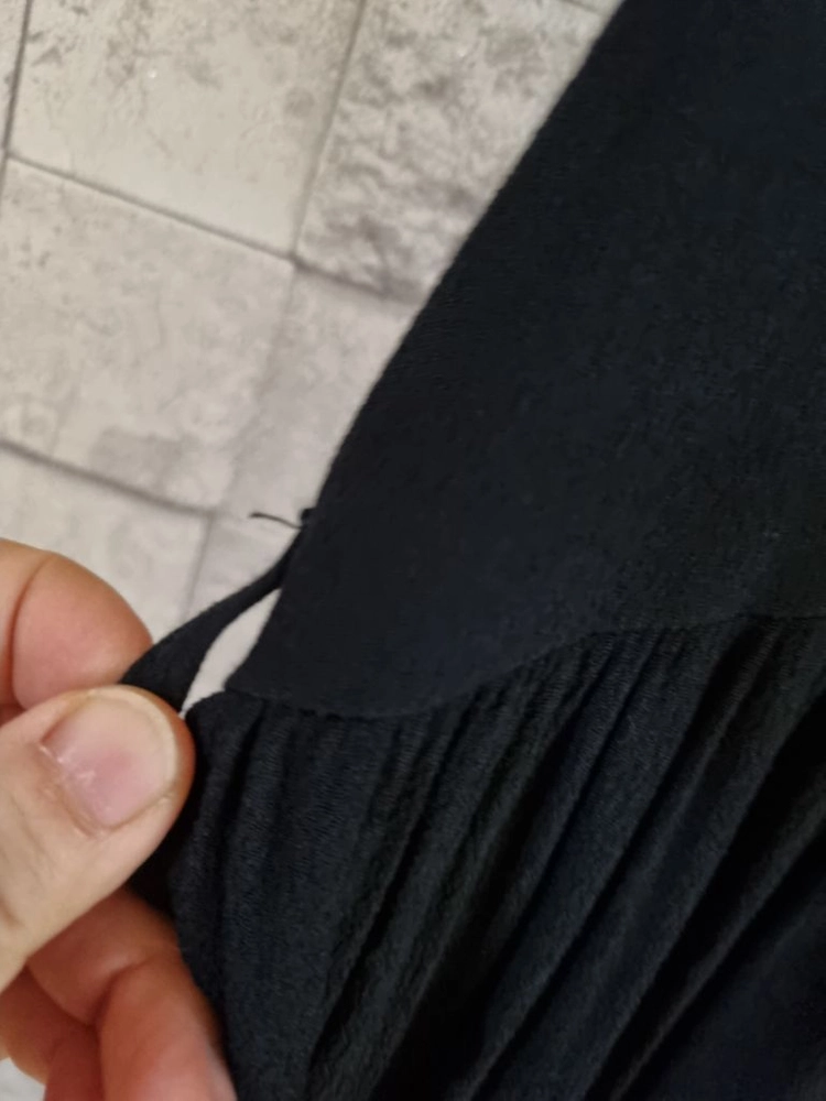 에잇세컨즈 블랙 부들쉬폰 롱원피스 이미지