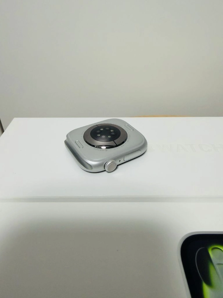 애플워치11 셀룰러 46mm 실버 퍼플포그 스포츠밴드 S/M 풀박스 신품급 12 울트라 블랙 세라믹 이미지