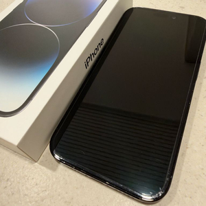 아이폰 14프로 스페이스 블랙 256GB 뒷면 파손 이미지