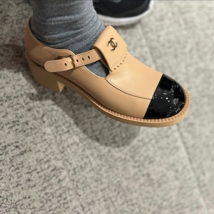 샤넬 마크다운 버클 메리제인 로퍼 베이지 39 새제품 이미지
