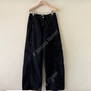사이드 포켓 와이드 블랙 데님 이미지