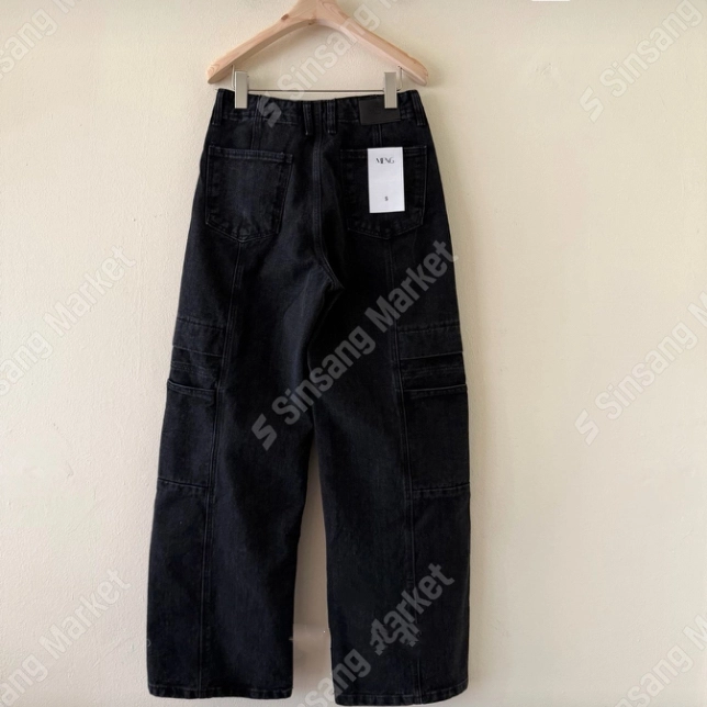사이드 포켓 와이드 블랙 데님 이미지