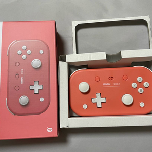 닌텐도 스위치 8bitdo lite 2 블루투스 컨트롤러 이미지