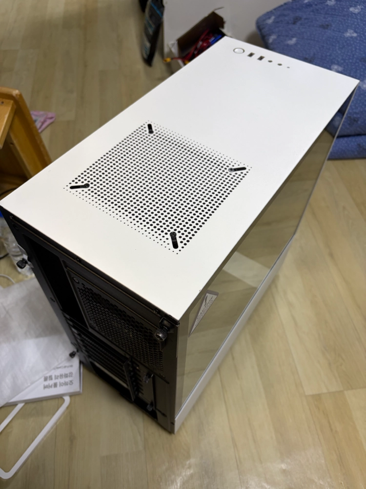 NZXT H500 케이스 이미지