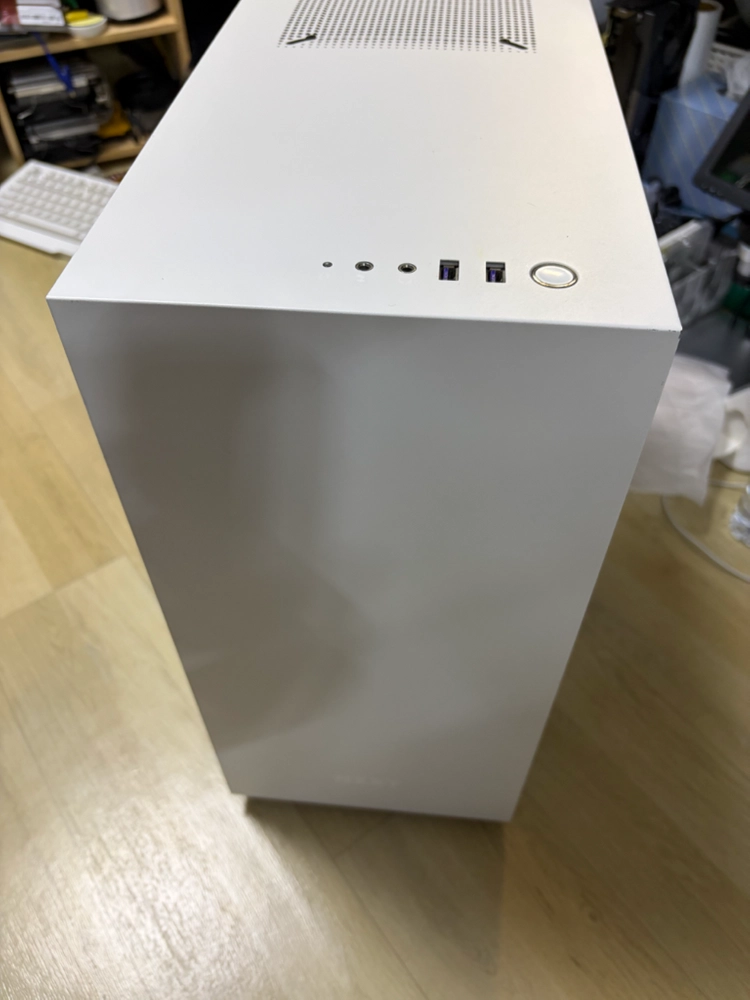 NZXT H500 케이스 이미지