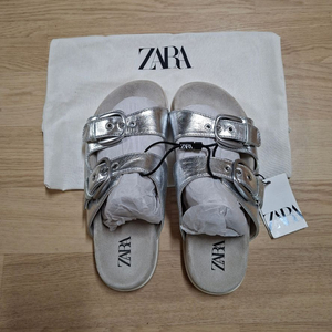 ZARA 실버 버클 스트랩 샌들 240 (새상품) 이미지