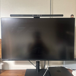 삼성 S80A / S32A800 계열 32인치 4K UHD 모니터 & 맥 미니 이미지
