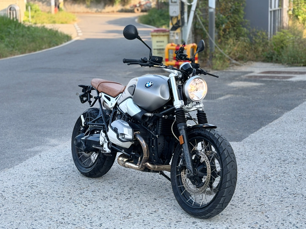 BMW 알나인티 스크램블러 18년식 1.1만km 차량 판매합니다 이미지