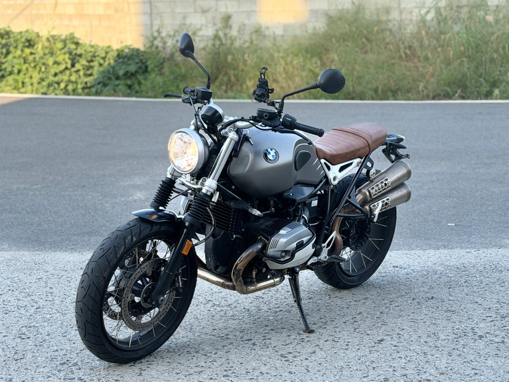 BMW 알나인티 스크램블러 18년식 1.1만km 차량 판매합니다 이미지