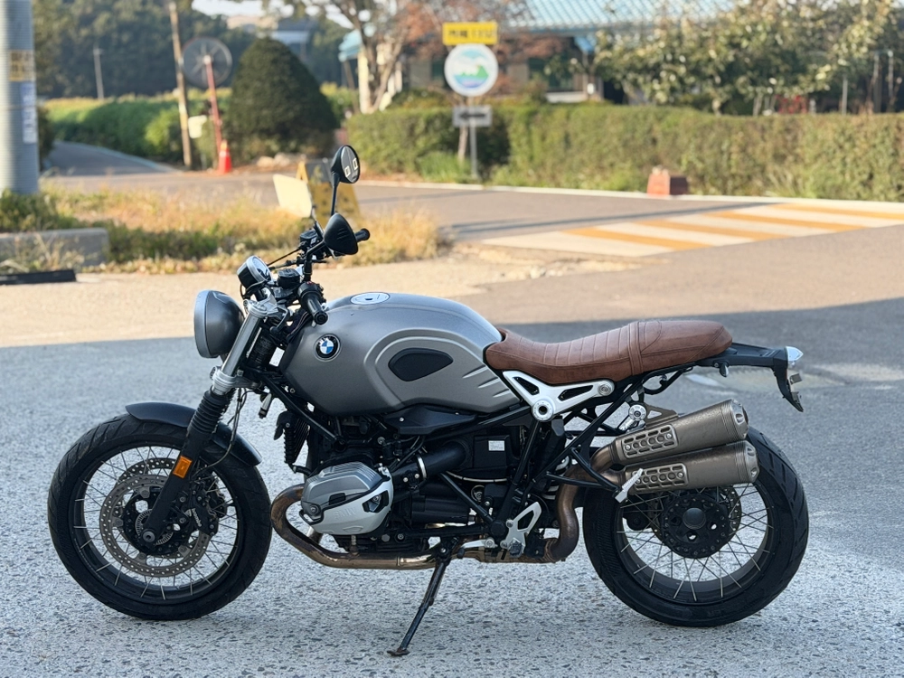 BMW 알나인티 스크램블러 18년식 1.1만km 차량 판매합니다 이미지