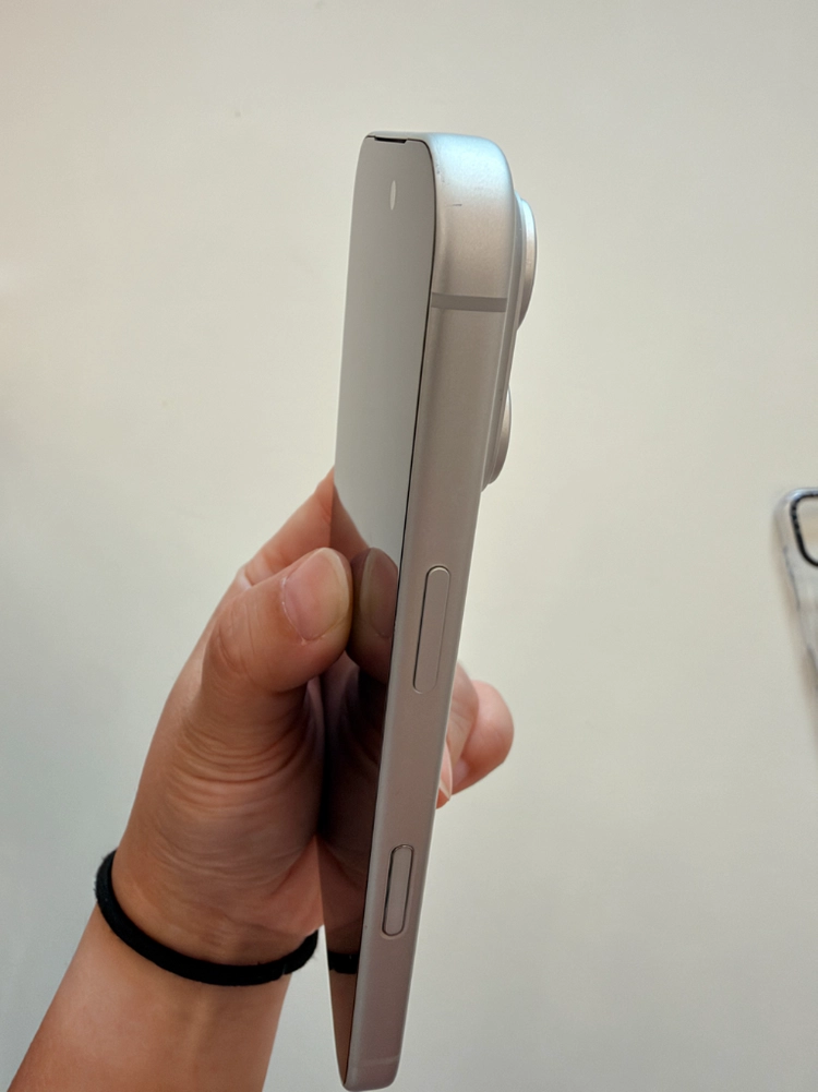 아이폰17 프로 실버 256GB 풀박스(애케플 포함/미포함시가격다운) 이미지