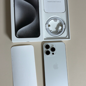 아이폰 15 프로 맥스 티타늄 화이트 256GB 팝니다 이미지