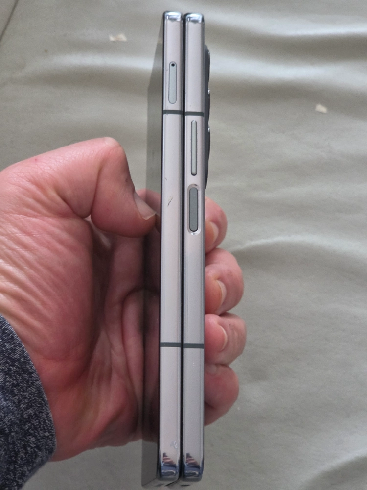 갤럭시 Z 폴드4 그린 256GB(s펜 포함) 이미지