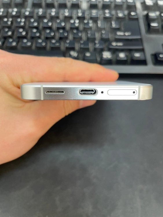 갤럭시S24 그레이 256GB 무잔상 상태좋은 중고46만4천팝니다 이미지
