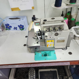 공업용 오버록 미싱기 이미지