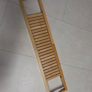 대나무 욕조 선반 이미지