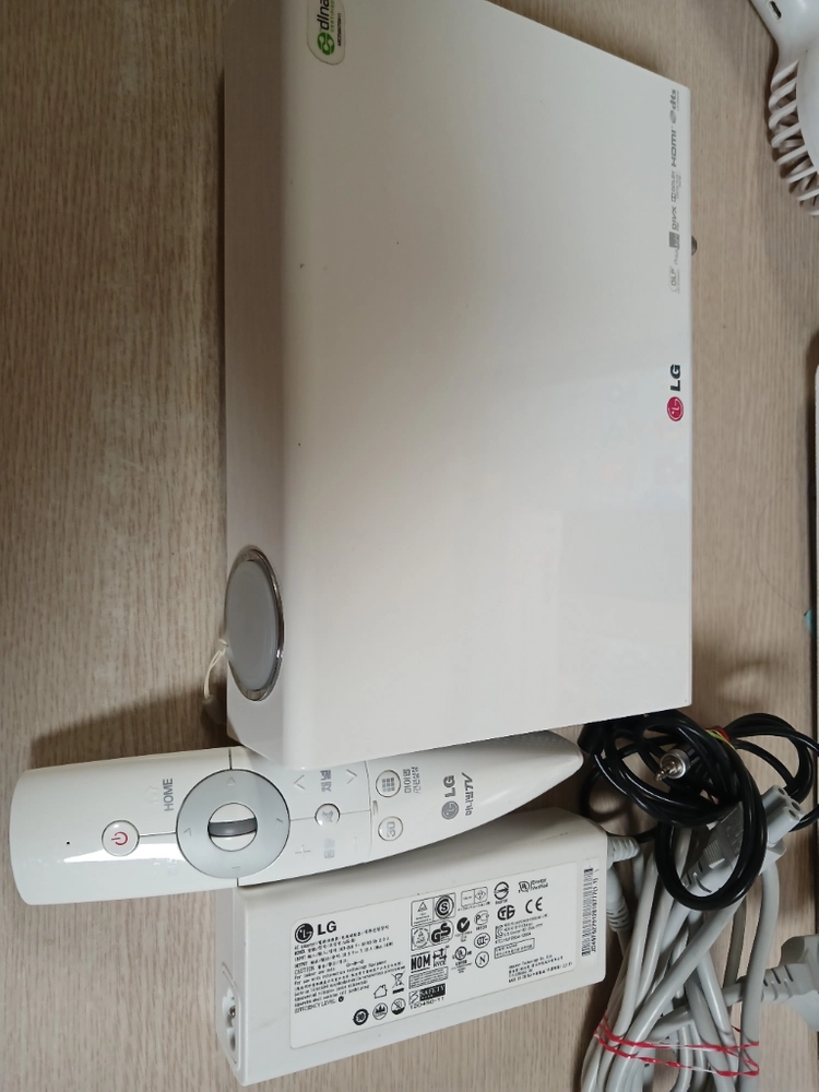 LG 미니빔TV 프로젝터모델명 PA75K 이미지