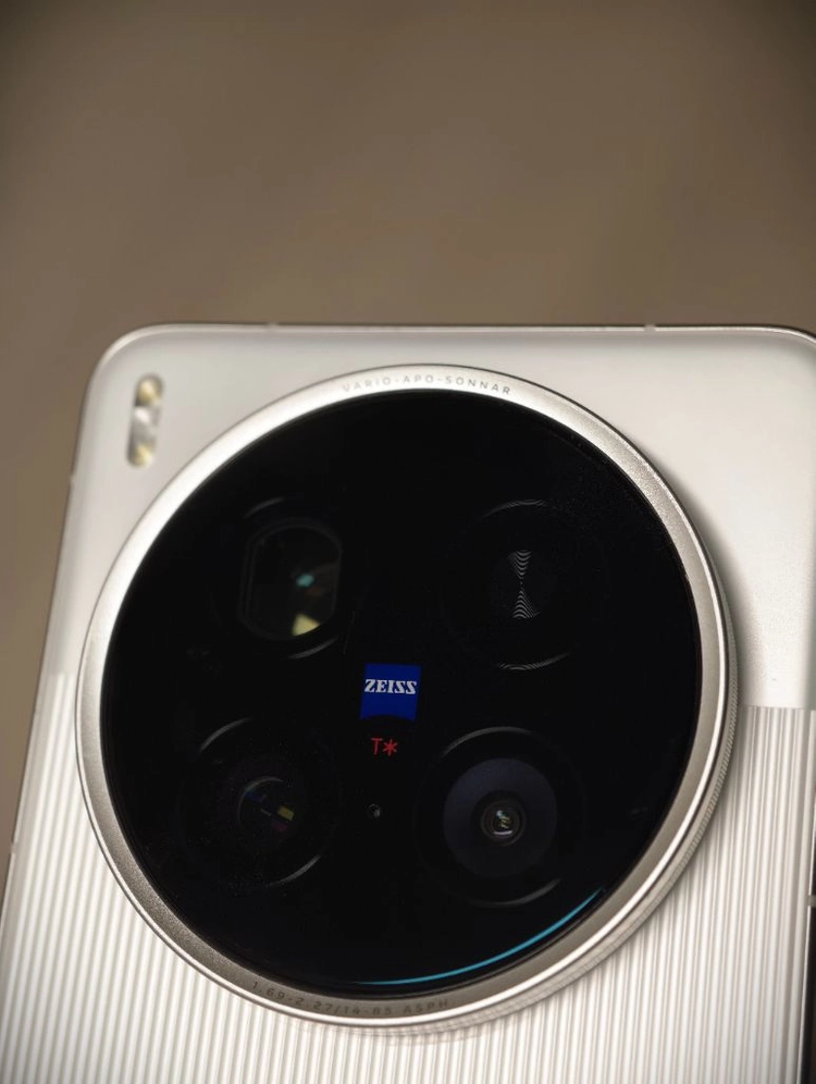 비보 X200 울트라 16/1테라 화이트 이미지