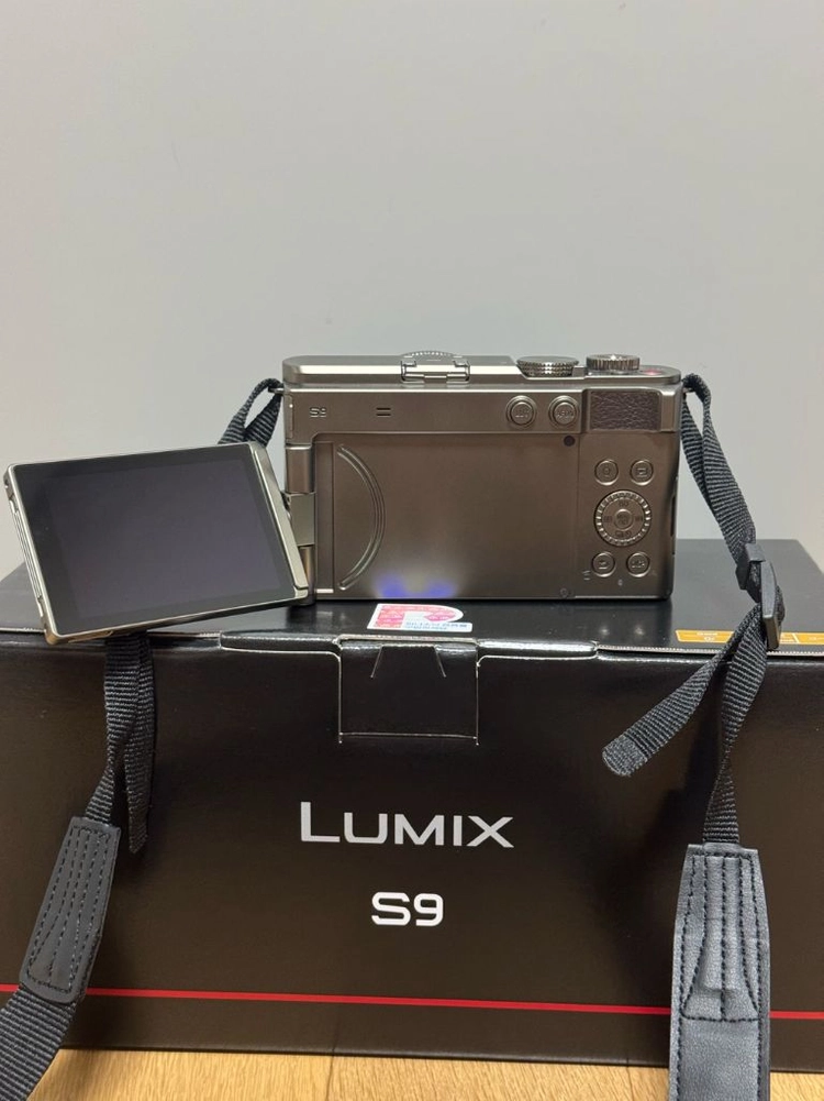 루믹스 S9 + 18-40 kit 이미지