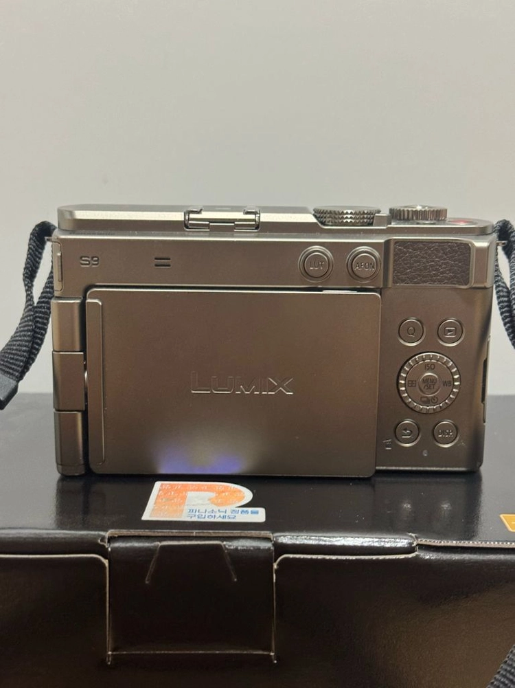 루믹스 S9 + 18-40 kit 이미지