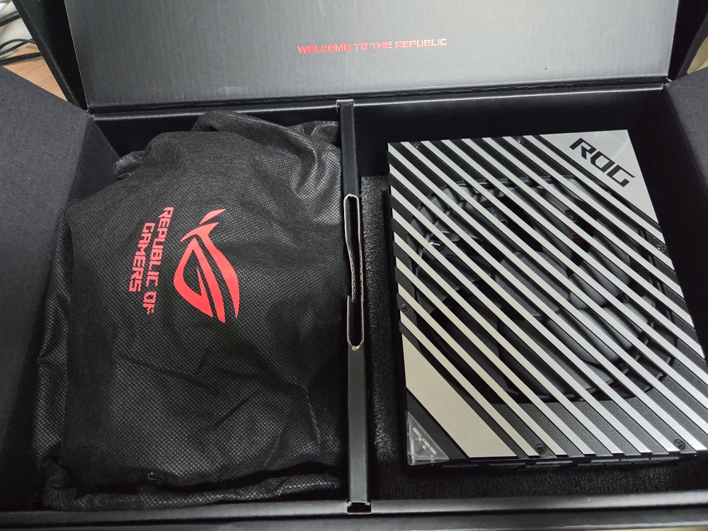 Asus Rog thor 1200w P2 atx3.0 풀박스 민트급 이미지