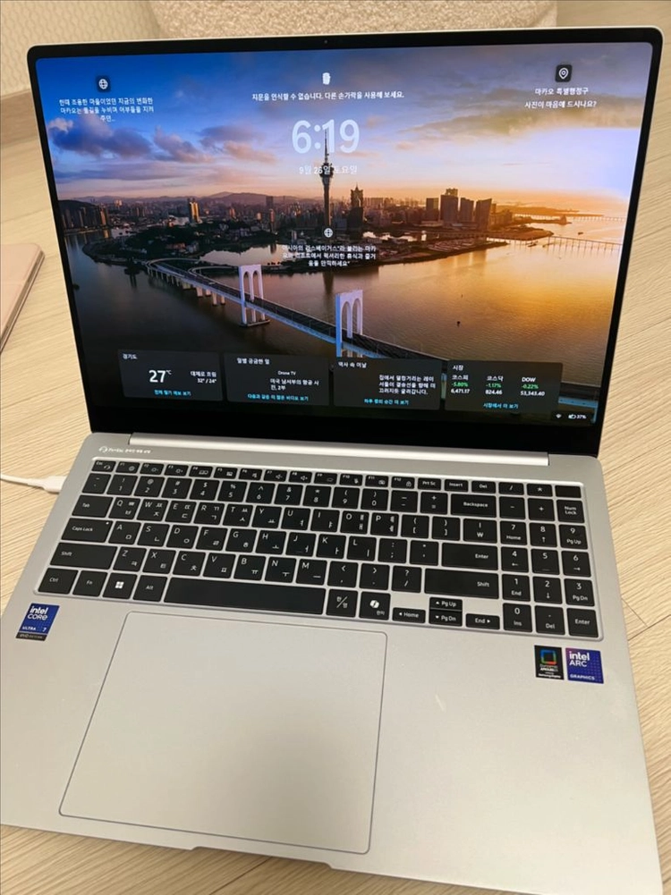 갤럭시북5 프로 16인치 Ultra7 32GB 1TB 1회 사용 이미지