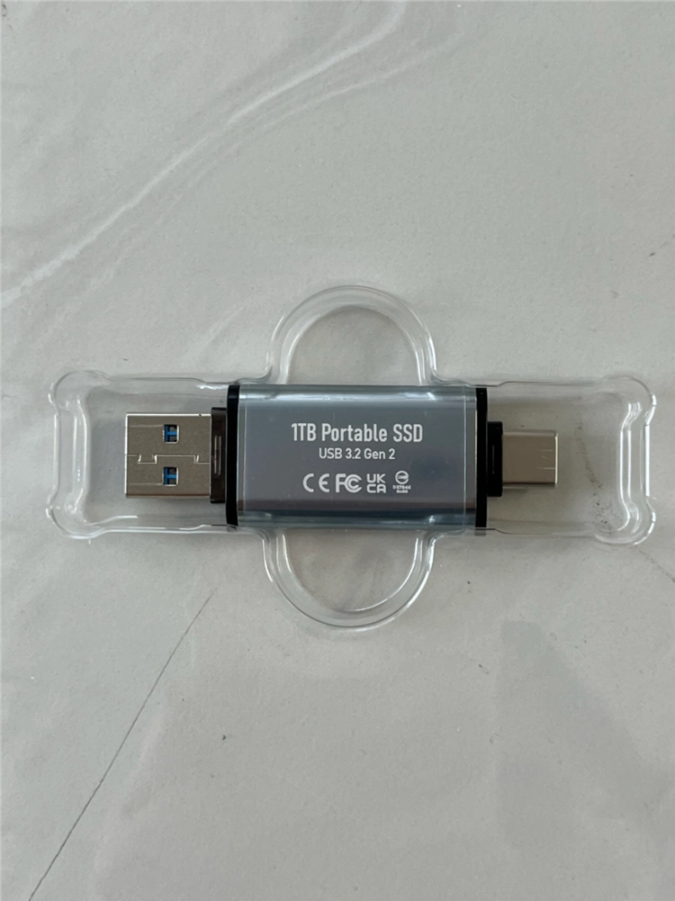 기가스톤 1TB SSD USB 메모리(C타입 3.2 Gen 2 지원) 미개봉 신품 이미지