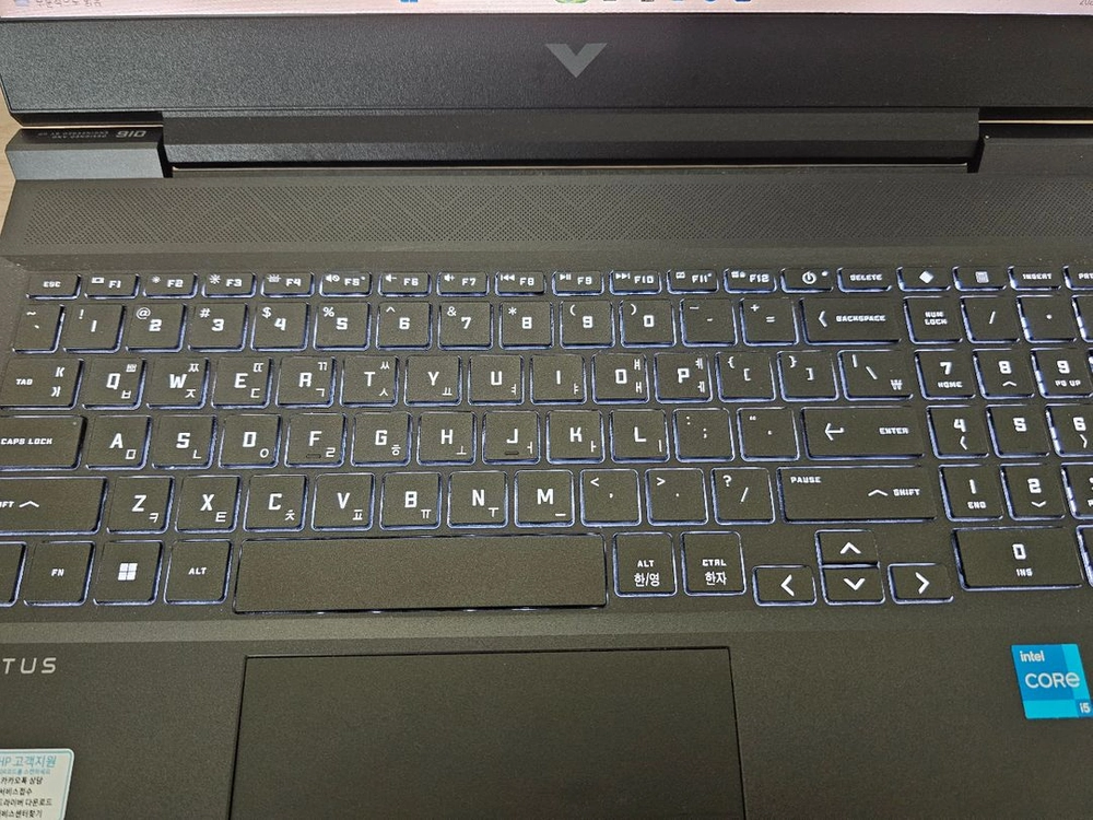 신품급 HP Victus 16 게이밍 노트북 이미지
