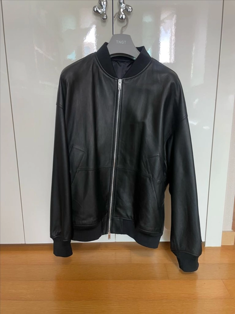 가죽 자켓 , TNGT, MA-1 jumper , BLACKOVER FIT ITALY LAMBSKIN LEATHER 이미지