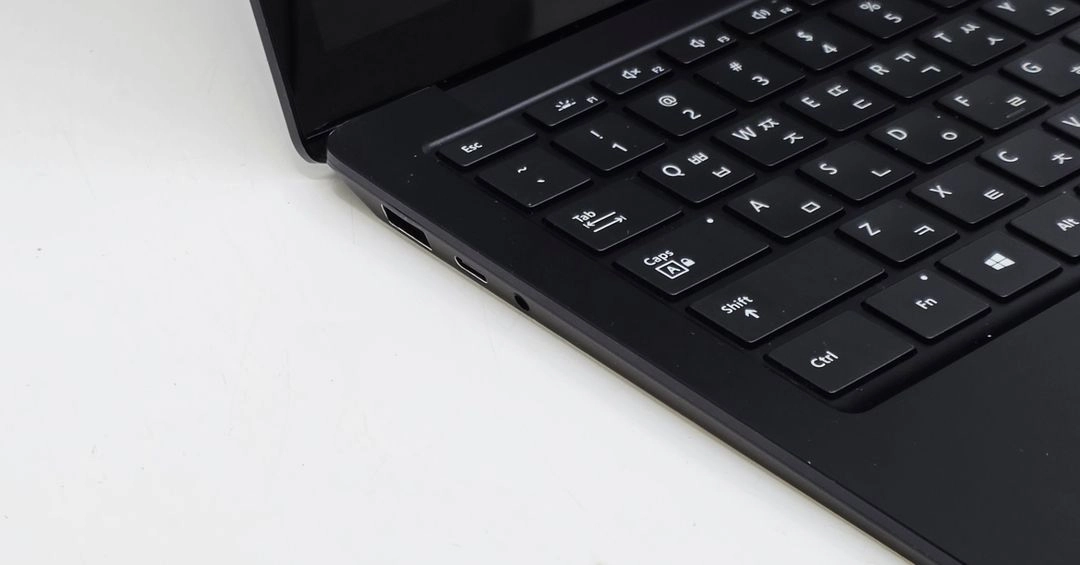 마이크로소프트 서피스 랩탑3 13.5인치 i7 16GB SSD 256GB 터치 Windows 11 이미지