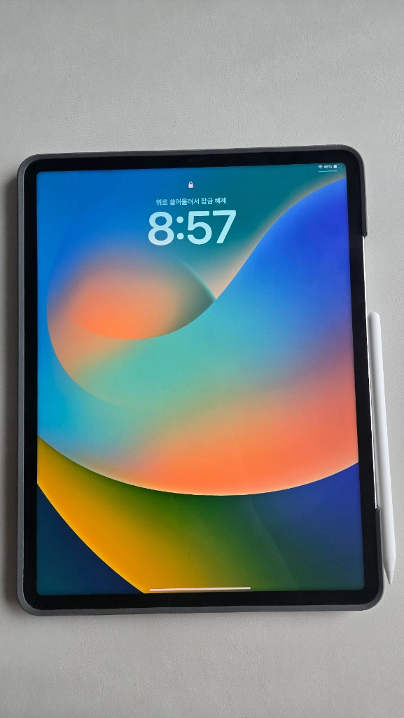 Apple iPad Pro 12.9인치 6세대 128GB, 애플펜슬 2세대, 로지텍 콤보터치 일괄판매 이미지