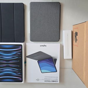 Apple iPad Pro 12.9인치 6세대 128GB, 애플펜슬 2세대, 로지텍 콤보터치 일괄판매 이미지
