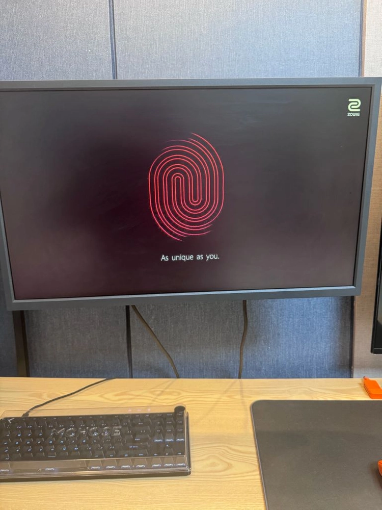 벤큐 2546k 240hz 모니터 이미지