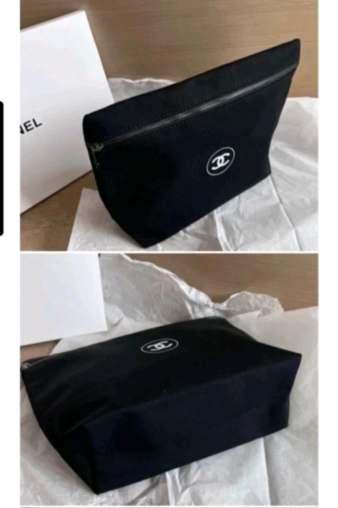 <새제품>샤넬 맥시 블랙 파우치 이미지