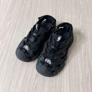 NBA 키즈 피셔맨 샌들 블랙 210 이미지
