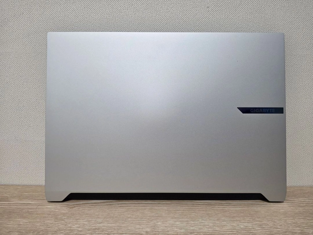기가바이트 AERO X16 루나화이트 풀박스 (RTX 5070 / 램 32GB) 거의 새것 이미지