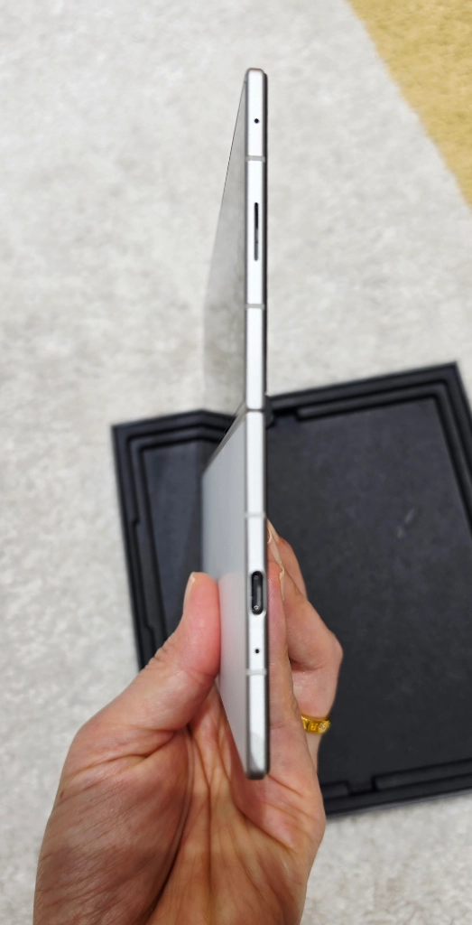 삼성 갤럭시 Z 폴드8 울트라 크림 256GB 자급제 풀박스 이미지