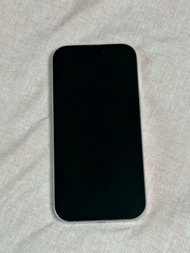 아이폰 16프로 128GB 화이트 이미지