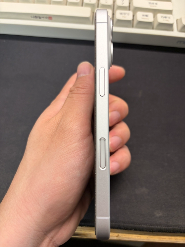 아이폰 17 256GB 화이트 이미지