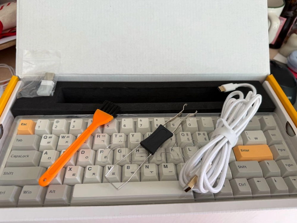 앱코 ABKO K660M-L68 무선 기계식 키보드 이미지