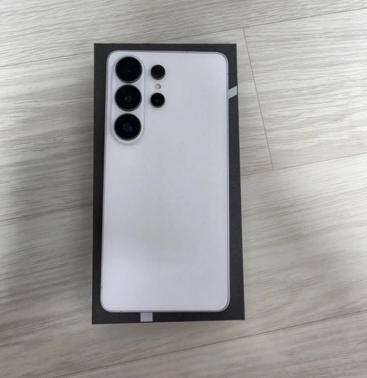 갤럭시 S26 울트라 화이트 512GB 이미지