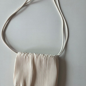 COS가방 이미지