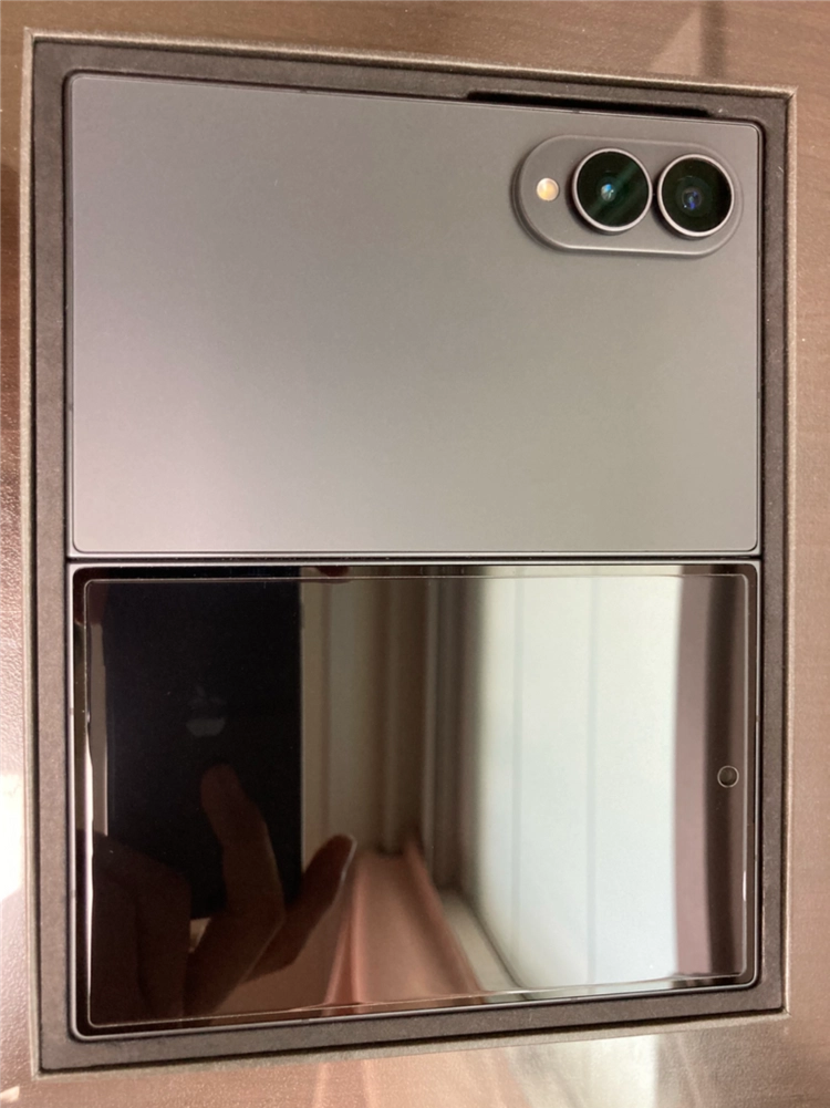 갤럭시Z폴드8 512GB 그라파이트 자급제 이미지