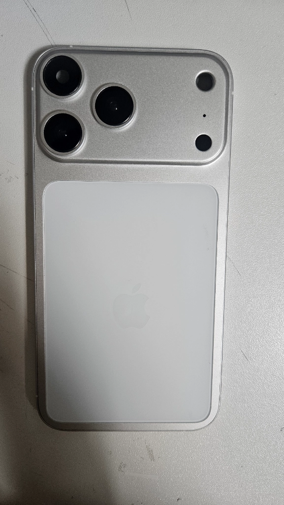 아이폰xr 17pro 커스텀 판매합니다 이미지