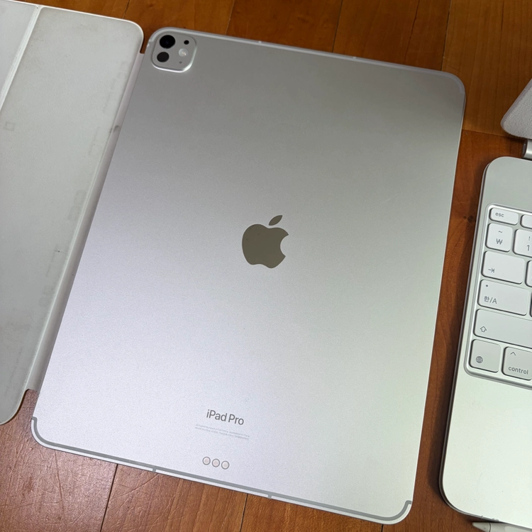 애플 아이패드 프로 13인치 M4 256GB Wi-Fi+Cellular 셀룰러 풀세트 / 매직키보드, 애플펜슬 프로 이미지